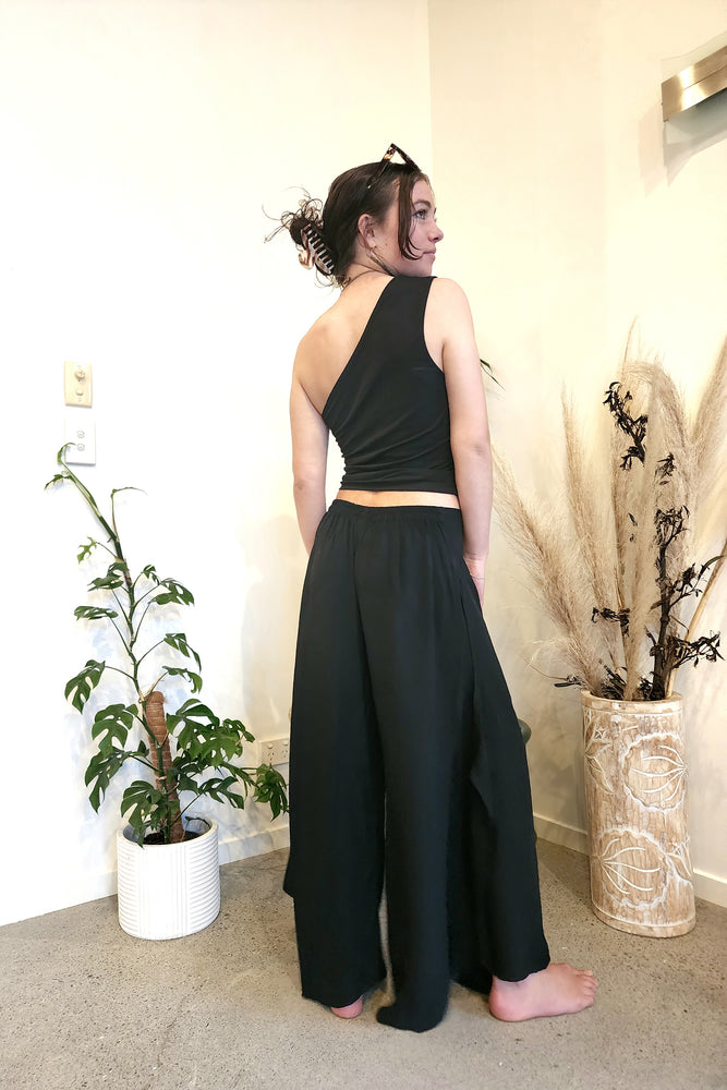 
                  
                    Load image into Gallery viewer, Kyme Pants DF
                  
                