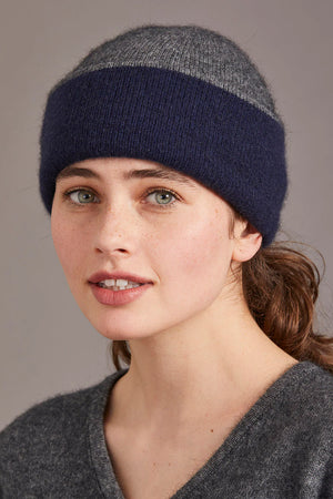 
                  
                    Load image into Gallery viewer, Two Tone Beanie 6102
                  
                