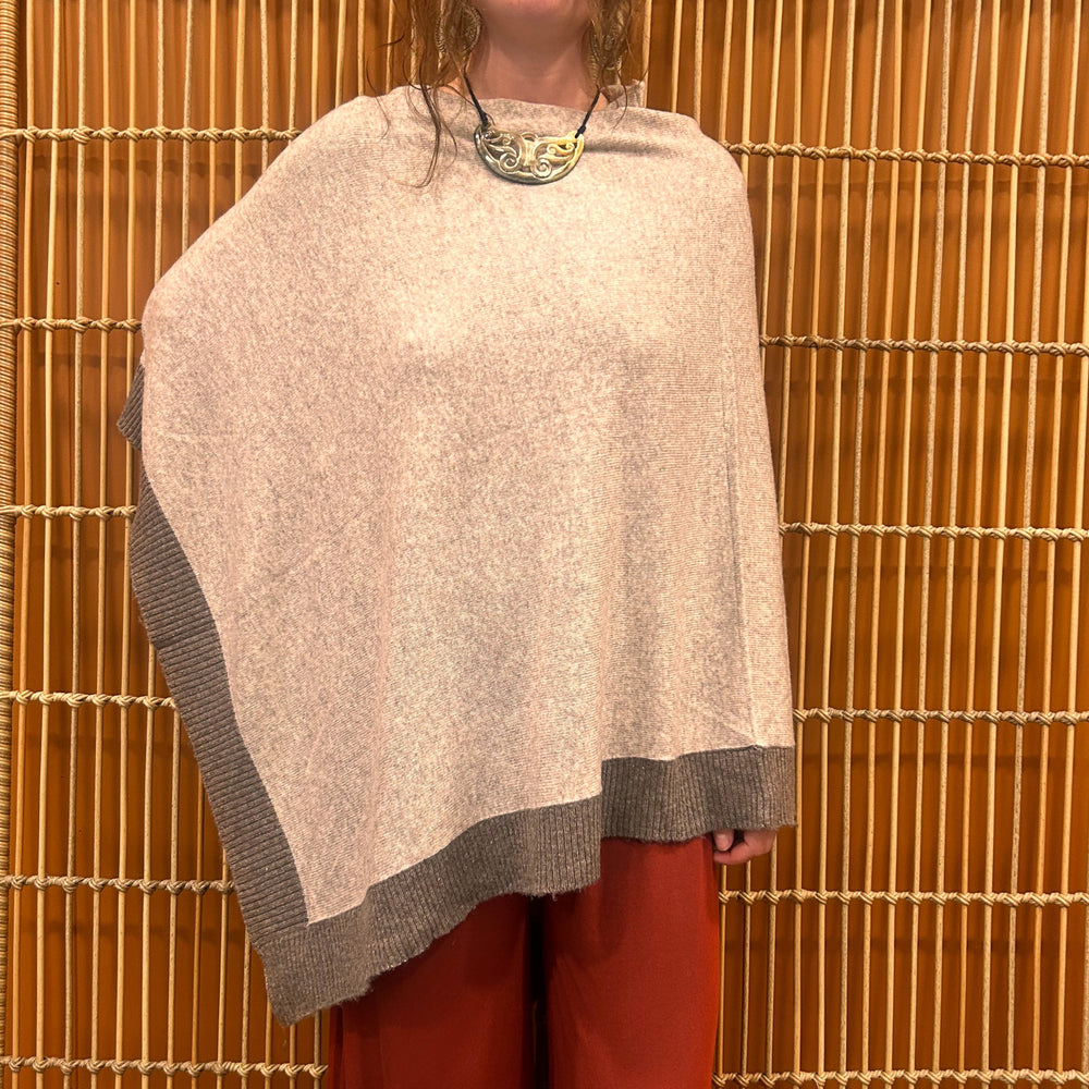 
                  
                    Load image into Gallery viewer, Cashmere Ponchos
                  
                