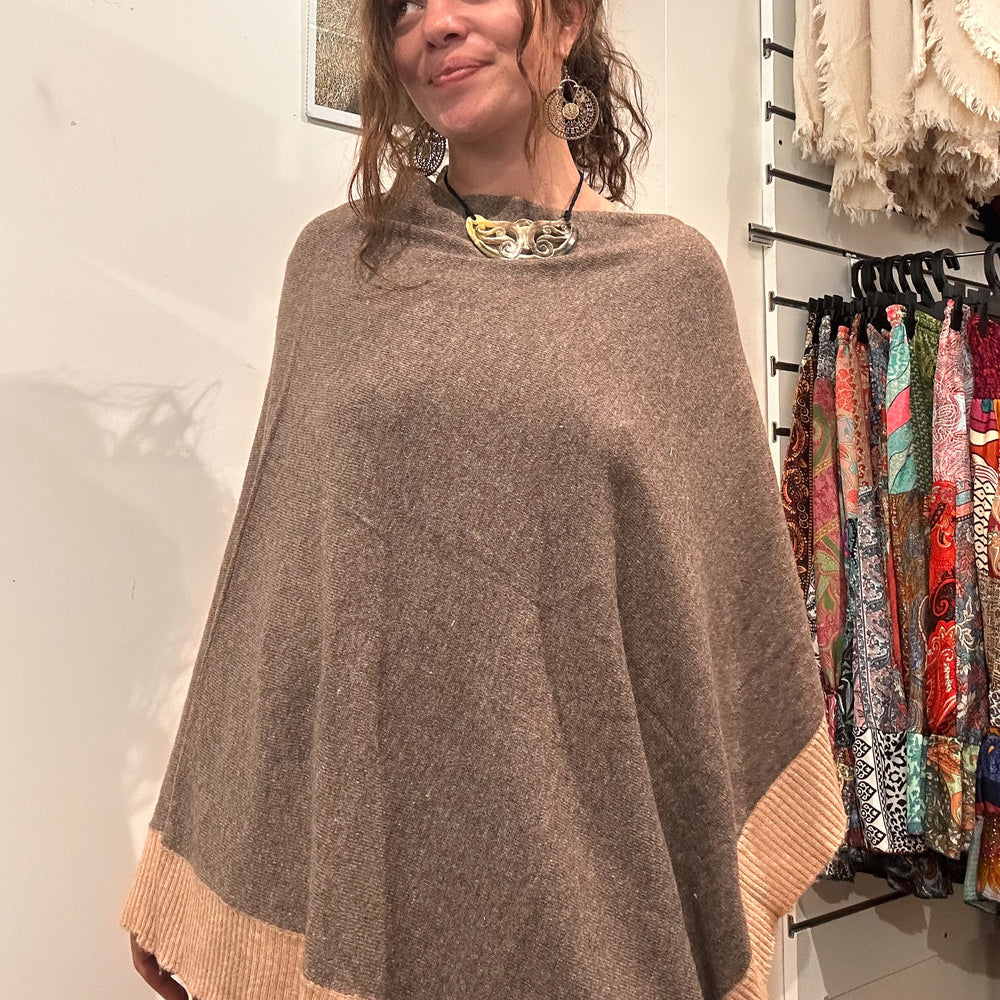 
                  
                    Load image into Gallery viewer, Cashmere Ponchos
                  
                