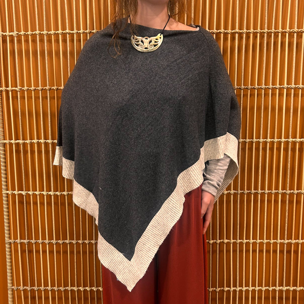 
                  
                    Load image into Gallery viewer, Cashmere Ponchos
                  
                