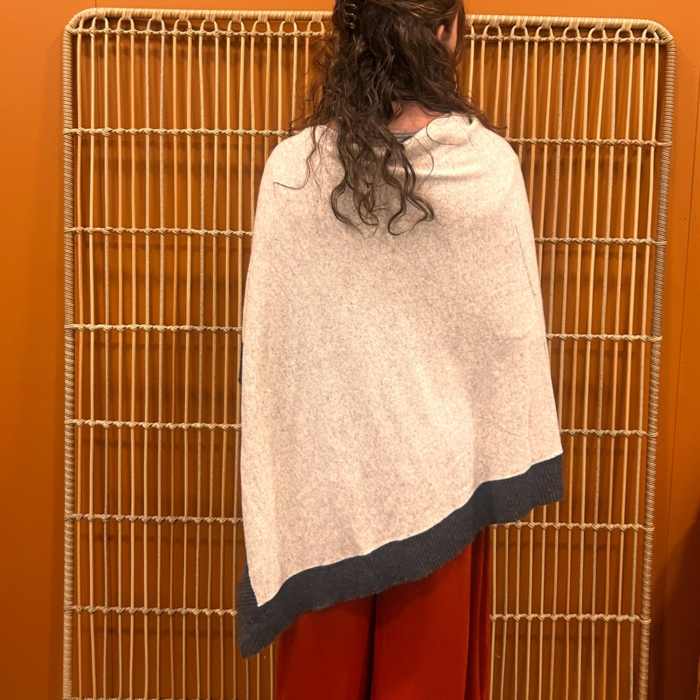 
                  
                    Load image into Gallery viewer, Cashmere Ponchos
                  
                