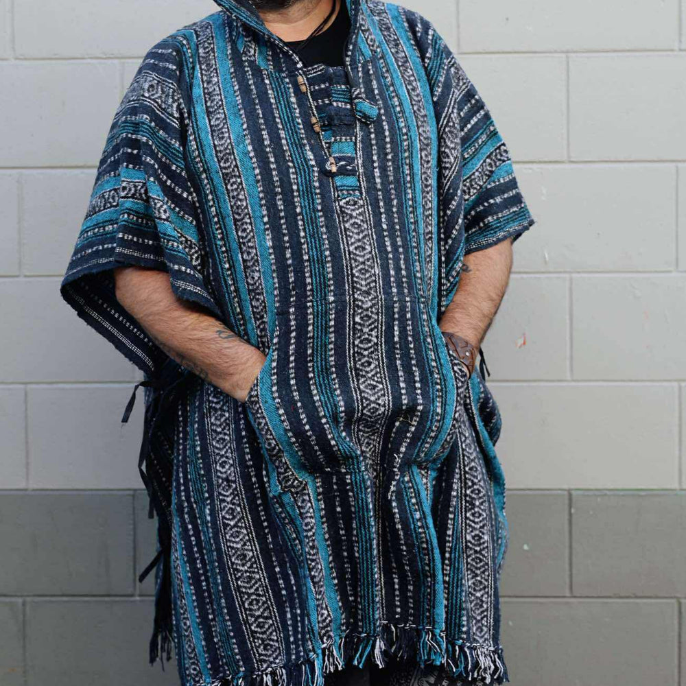 
                  
                    Load image into Gallery viewer, Gheri  Surf Poncho
                  
                