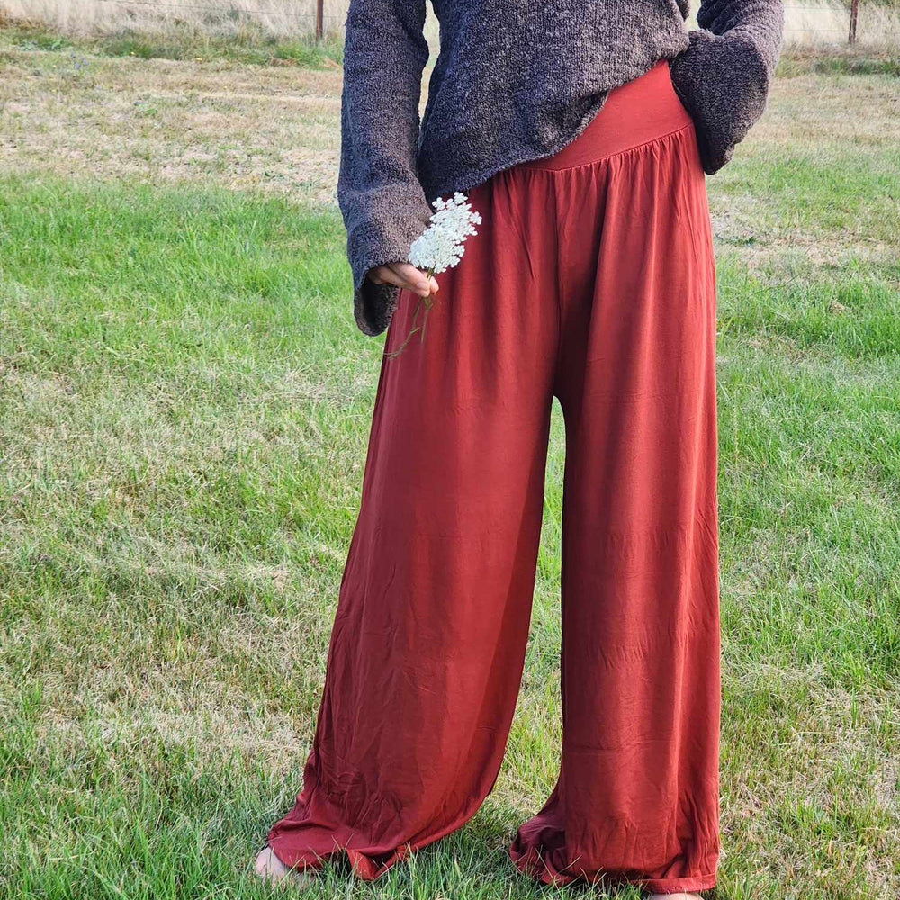 
                  
                    Load image into Gallery viewer, Goa Lounge Pants
                  
                