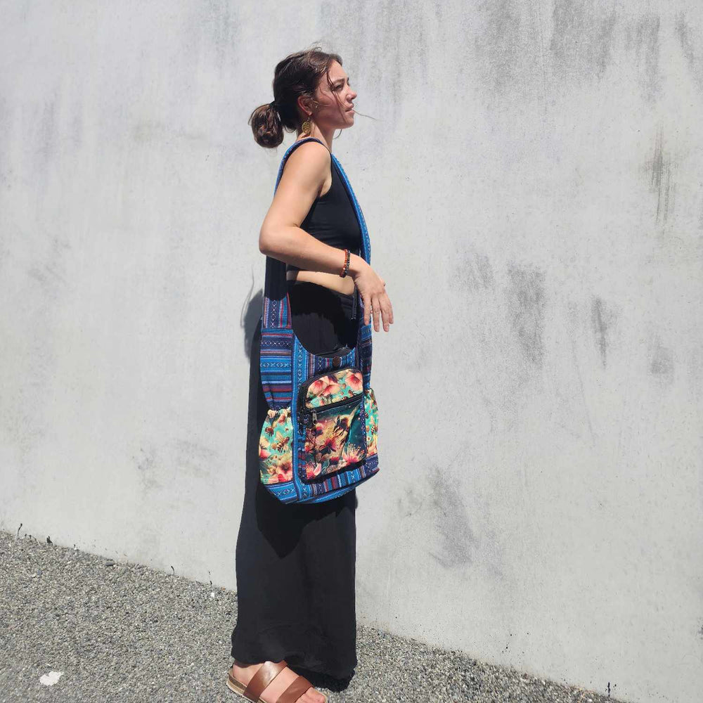 
                  
                    Load image into Gallery viewer, Hobo Bag
                  
                