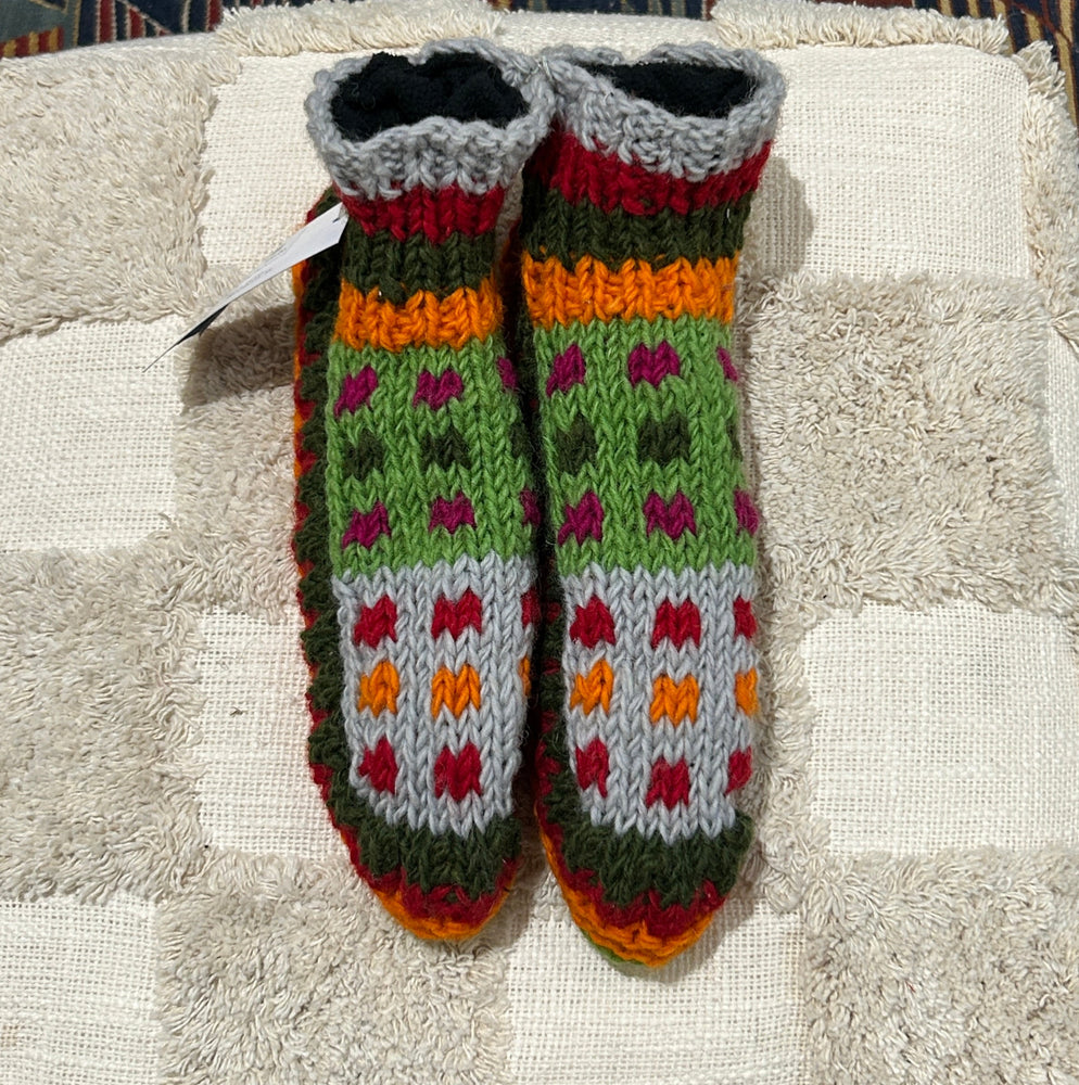 
                  
                    Load image into Gallery viewer, Jungle Slippers
                  
                