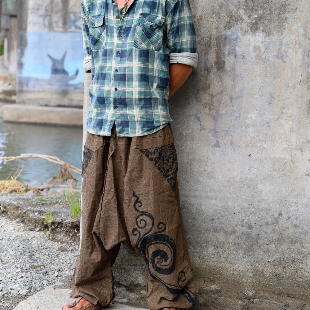 
                  
                    Load image into Gallery viewer, Koru Harem Pants
                  
                