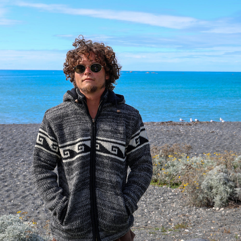 
                  
                    Load image into Gallery viewer, UNISEX WAVE JACKET
                  
                