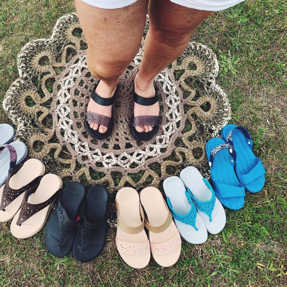 
                  
                    Load image into Gallery viewer, Moniga Jandals
                  
                