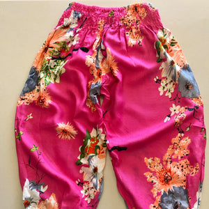 
                  
                    Load image into Gallery viewer, Flower Pants Girl
                  
                