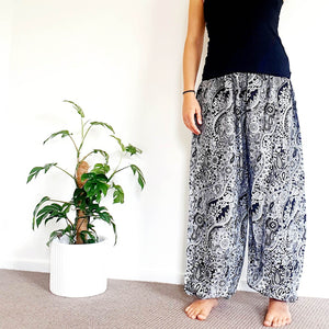 
                  
                    Load image into Gallery viewer, Elephant Pants XXL
                  
                