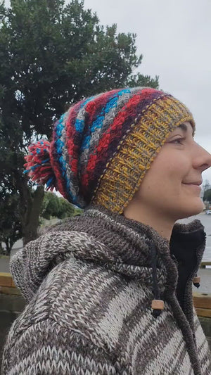 
                  
                    Load and play video in Gallery viewer, Beanie Slouch Wool
                  
                