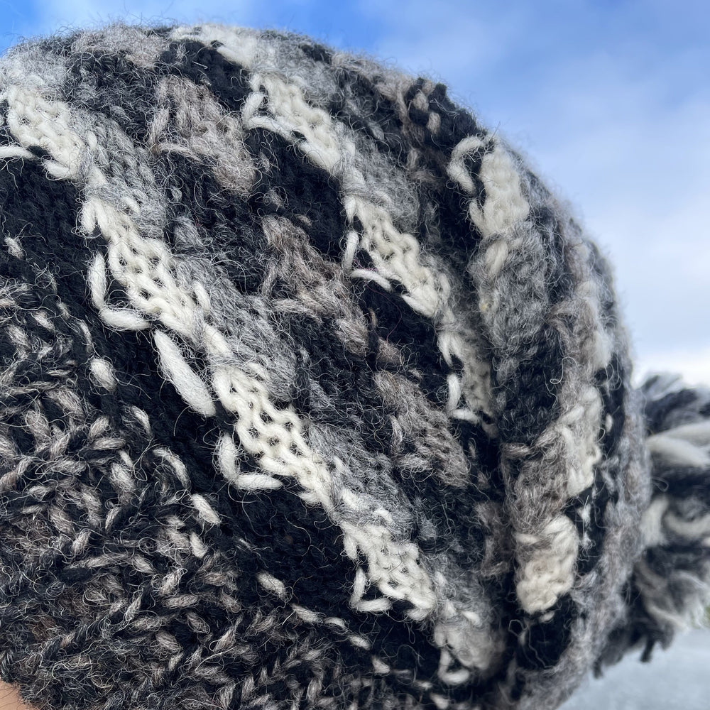 
                  
                    Load image into Gallery viewer, Beanie Slouch Wool
                  
                