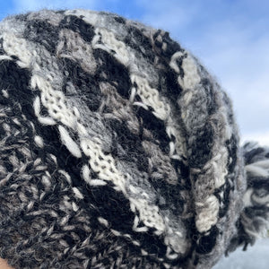 
                  
                    Load image into Gallery viewer, Beanie Slouch Wool
                  
                