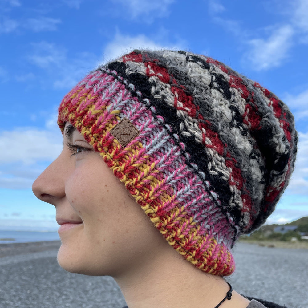 
                  
                    Load image into Gallery viewer, Beanie Slouch Wool
                  
                