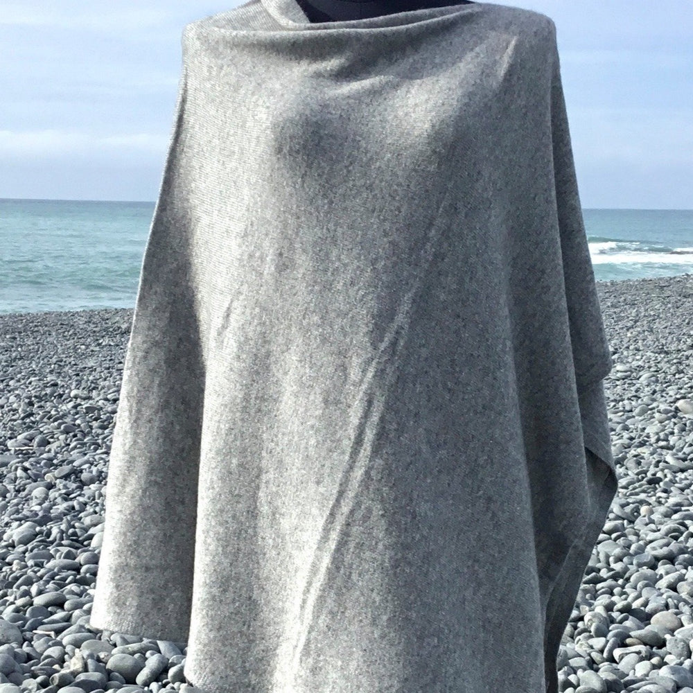 
                  
                    Load image into Gallery viewer, Cashmere Poncho
                  
                