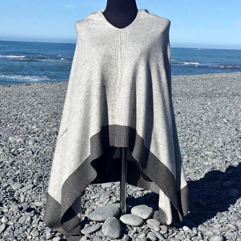 
                  
                    Load image into Gallery viewer, Cashmere Two Tone Poncho
                  
                