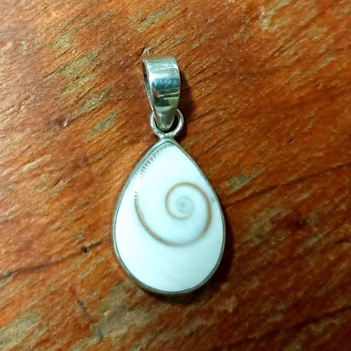 Cat's Eye Tear Drop Pendant