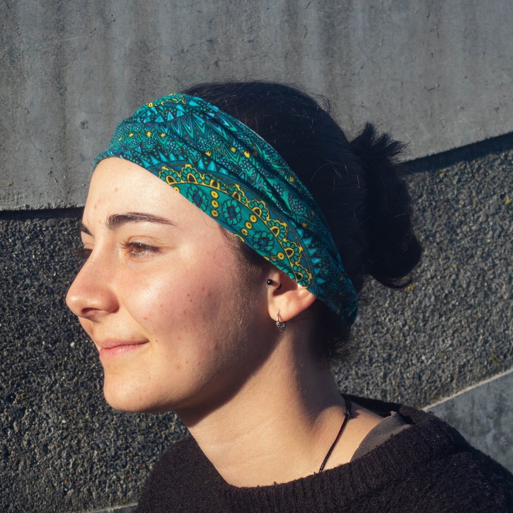 
                  
                    Load image into Gallery viewer, head band pattern green diamond
                  
                