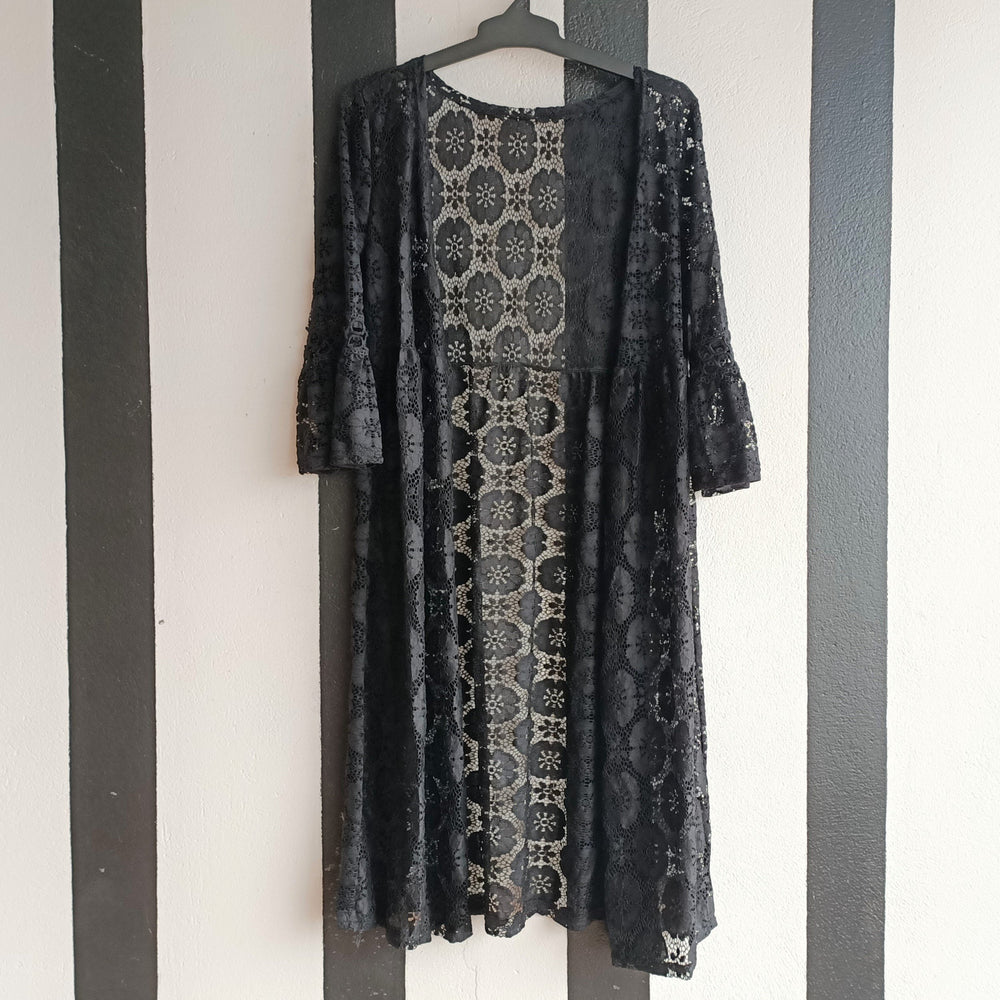 
                  
                    Load image into Gallery viewer, Kimono
                  
                