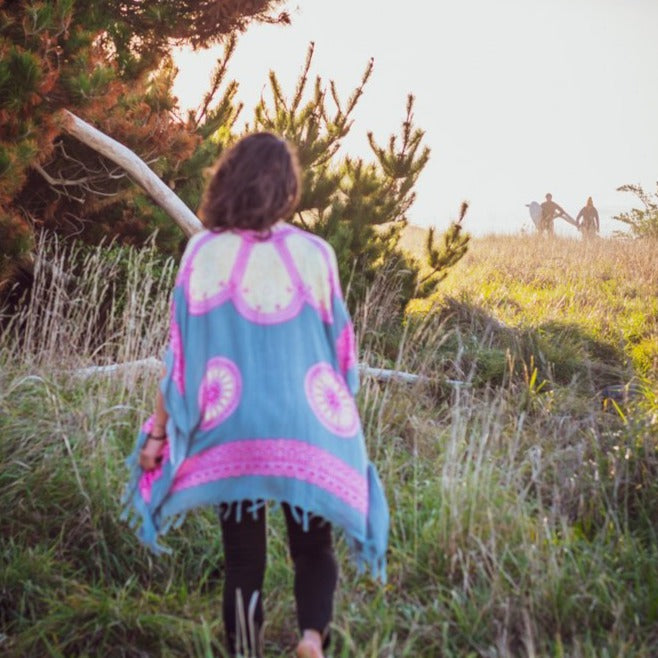 
                  
                    Load image into Gallery viewer, Mandala Bella Kimono
                  
                