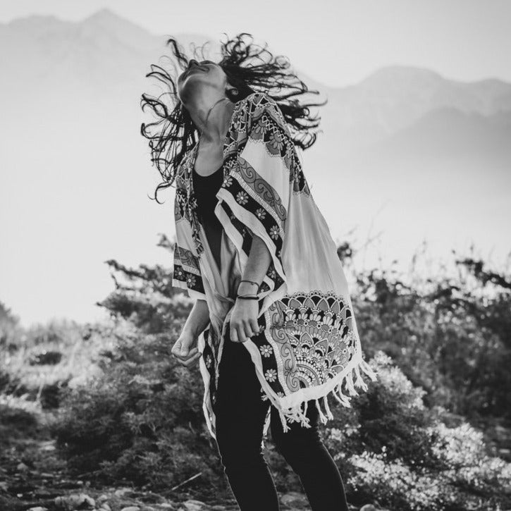 
                  
                    Load image into Gallery viewer, Mandala Kimono
                  
                