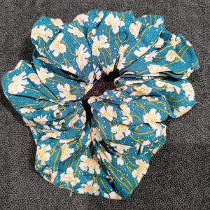 
                  
                    Load image into Gallery viewer, Scrunchies
                  
                