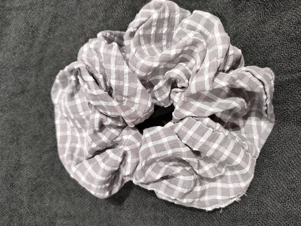 
                  
                    Load image into Gallery viewer, Scrunchies
                  
                
