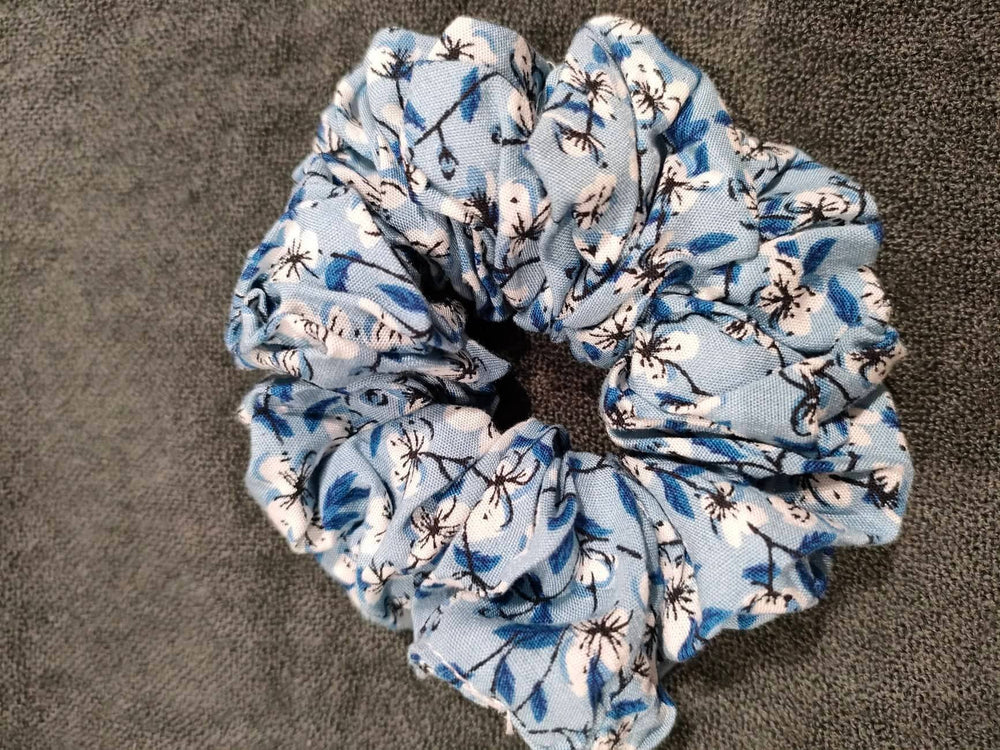 
                  
                    Load image into Gallery viewer, Scrunchies
                  
                
