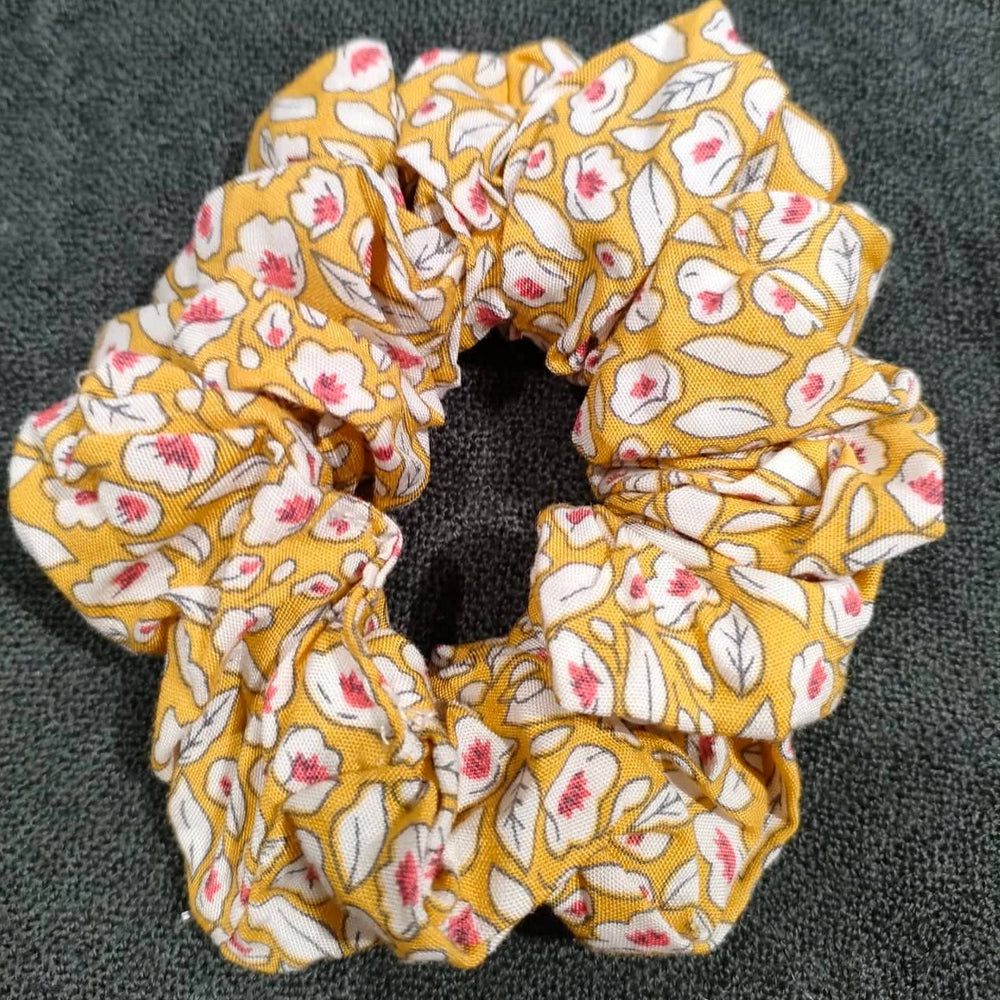 
                  
                    Load image into Gallery viewer, Scrunchies
                  
                