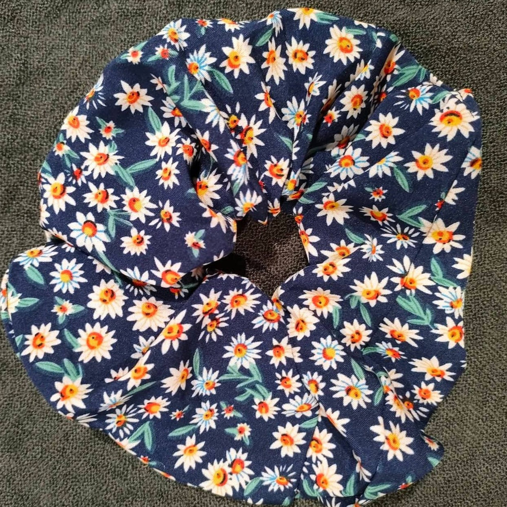 
                  
                    Load image into Gallery viewer, Scrunchies
                  
                