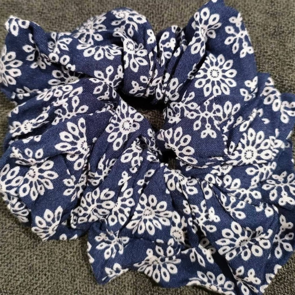 
                  
                    Load image into Gallery viewer, Scrunchies
                  
                