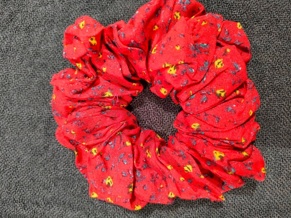 
                  
                    Load image into Gallery viewer, Scrunchies
                  
                