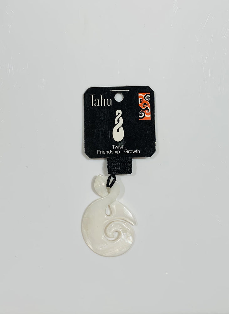 Shell-Twist-Pendant