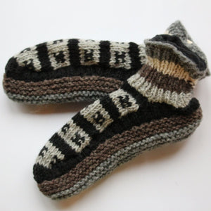 
                  
                    Load image into Gallery viewer, Slippers Natural Grey Tone
                  
                