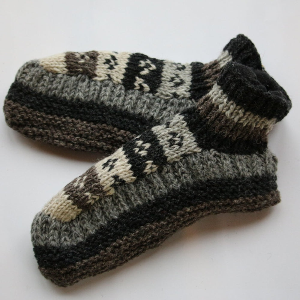 
                  
                    Load image into Gallery viewer, Slippers Natural Grey Tone
                  
                