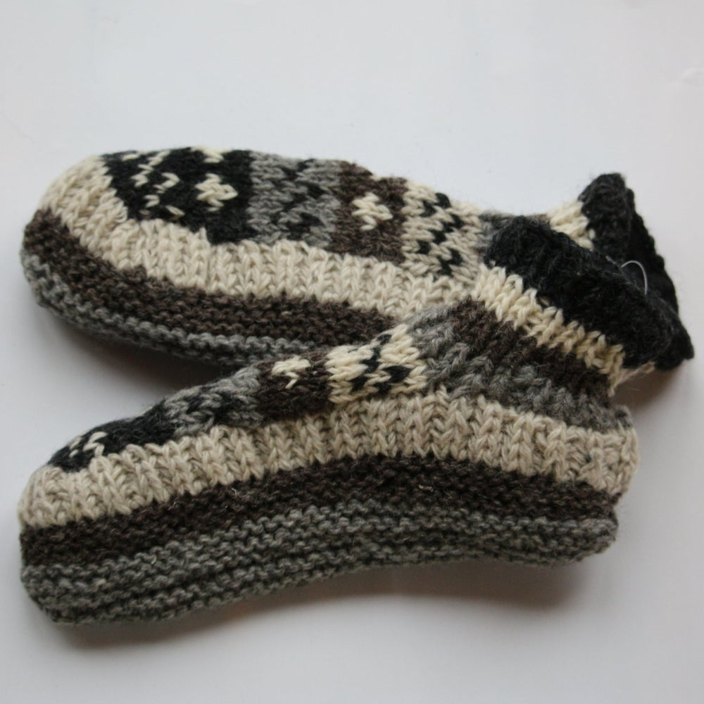 
                  
                    Load image into Gallery viewer, Slippers Natural Grey Tone
                  
                