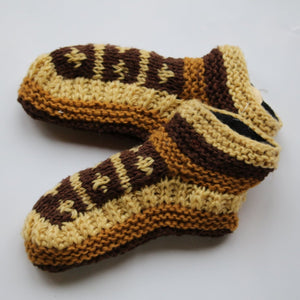
                  
                    Load image into Gallery viewer, Slippers Winter Tone
                  
                