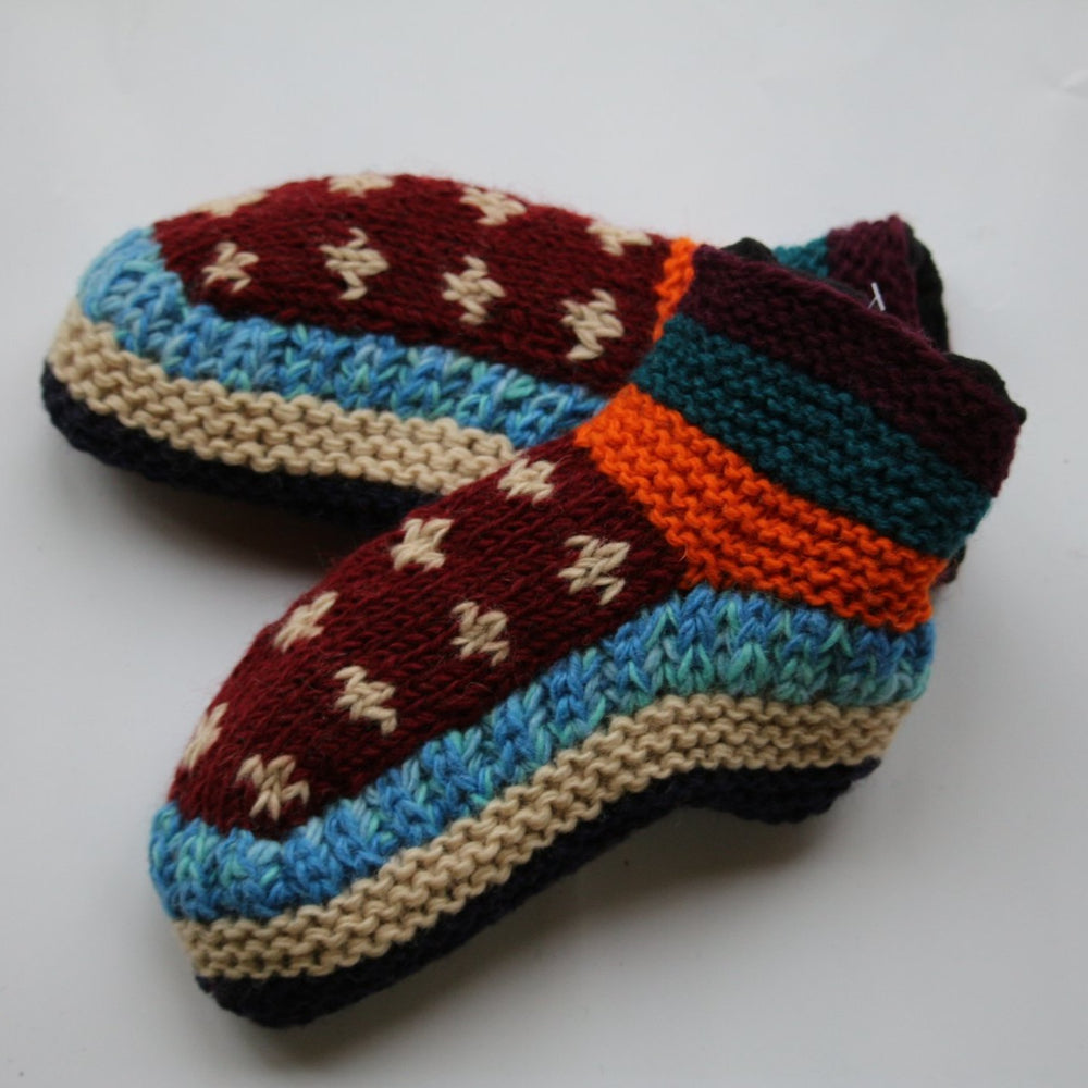 
                  
                    Load image into Gallery viewer, Slippers Winter Tone
                  
                