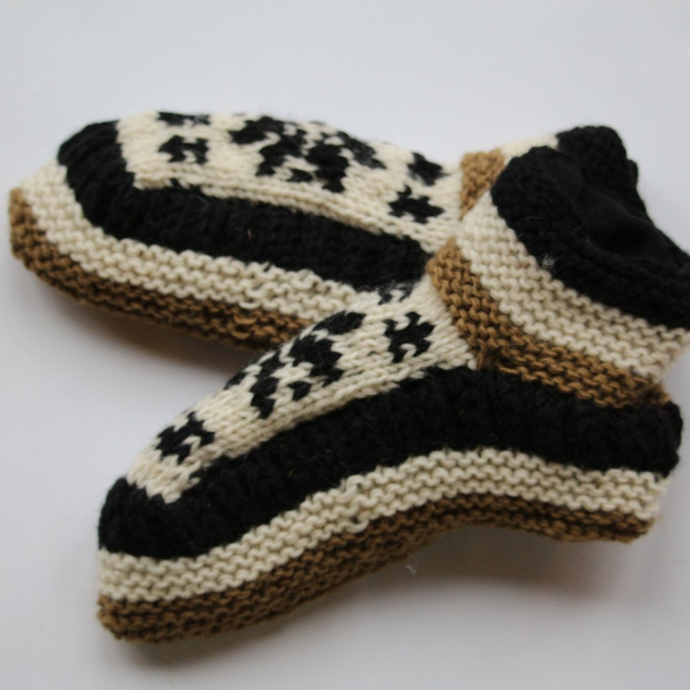 
                  
                    Load image into Gallery viewer, Slippers Winter Tone
                  
                