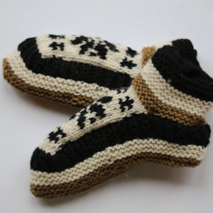 
                  
                    Load image into Gallery viewer, Slippers Winter Tone
                  
                