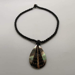 
                  
                    Load image into Gallery viewer, Snake Shell Necklace
                  
                