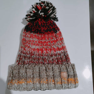 
                  
                    Load image into Gallery viewer, Surf Skate Pom Pom Beanie
                  
                