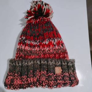 
                  
                    Load image into Gallery viewer, Surf Skate Pom Pom Beanie
                  
                