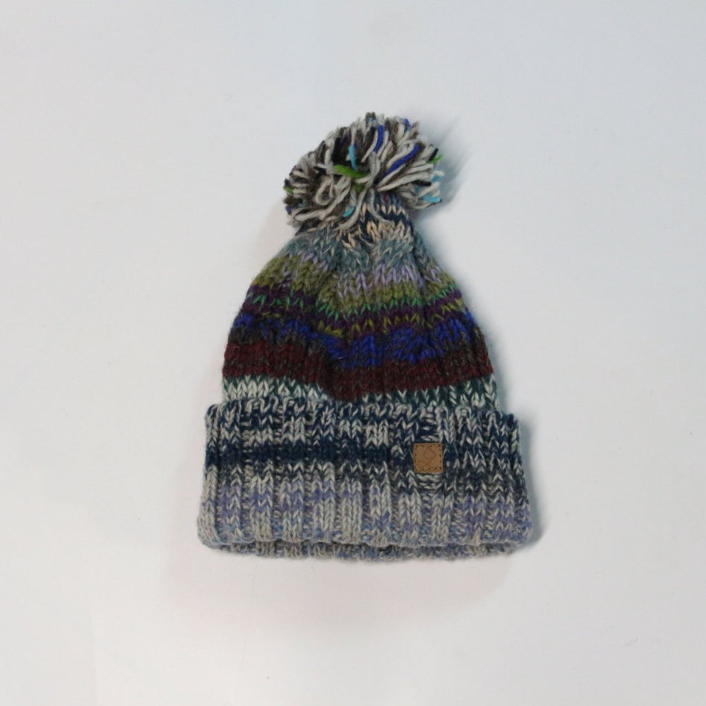 
                  
                    Load image into Gallery viewer, Surf Skate Pom Pom Beanie
                  
                
