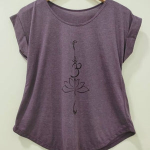 
                  
                    Load image into Gallery viewer, T Shirt Lotus
                  
                