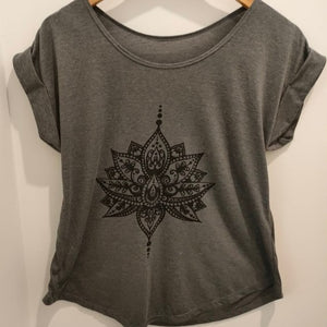 
                  
                    Load image into Gallery viewer, T Shirt  Mandala
                  
                