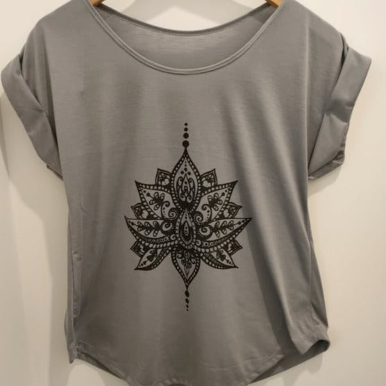 
                  
                    Load image into Gallery viewer, T Shirt  Mandala
                  
                