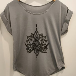
                  
                    Load image into Gallery viewer, T Shirt  Mandala
                  
                