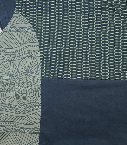 
                  
                    Load image into Gallery viewer, T-Shirt TRT-880
                  
                